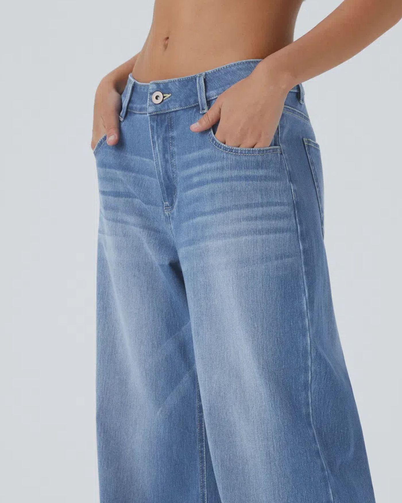 Low Rise & Baggy Fit